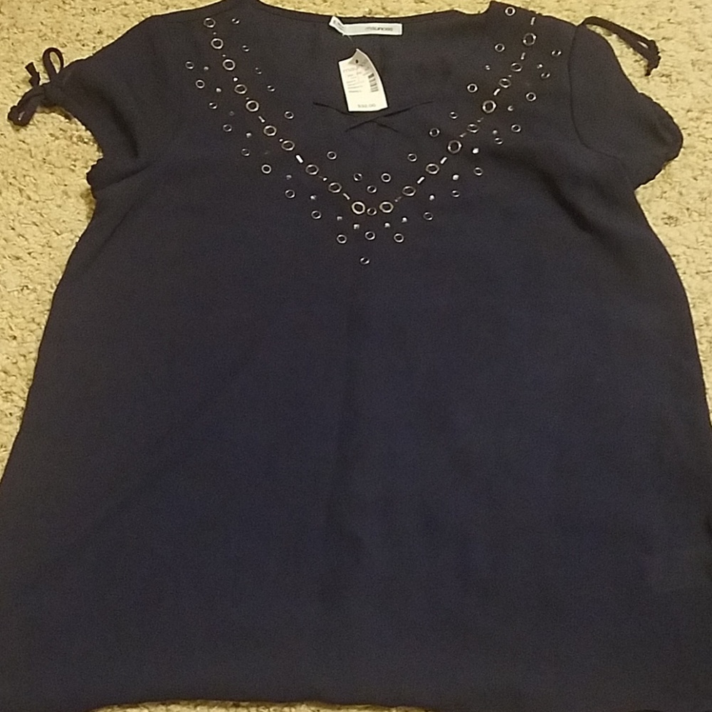 Grommet short sleeve top